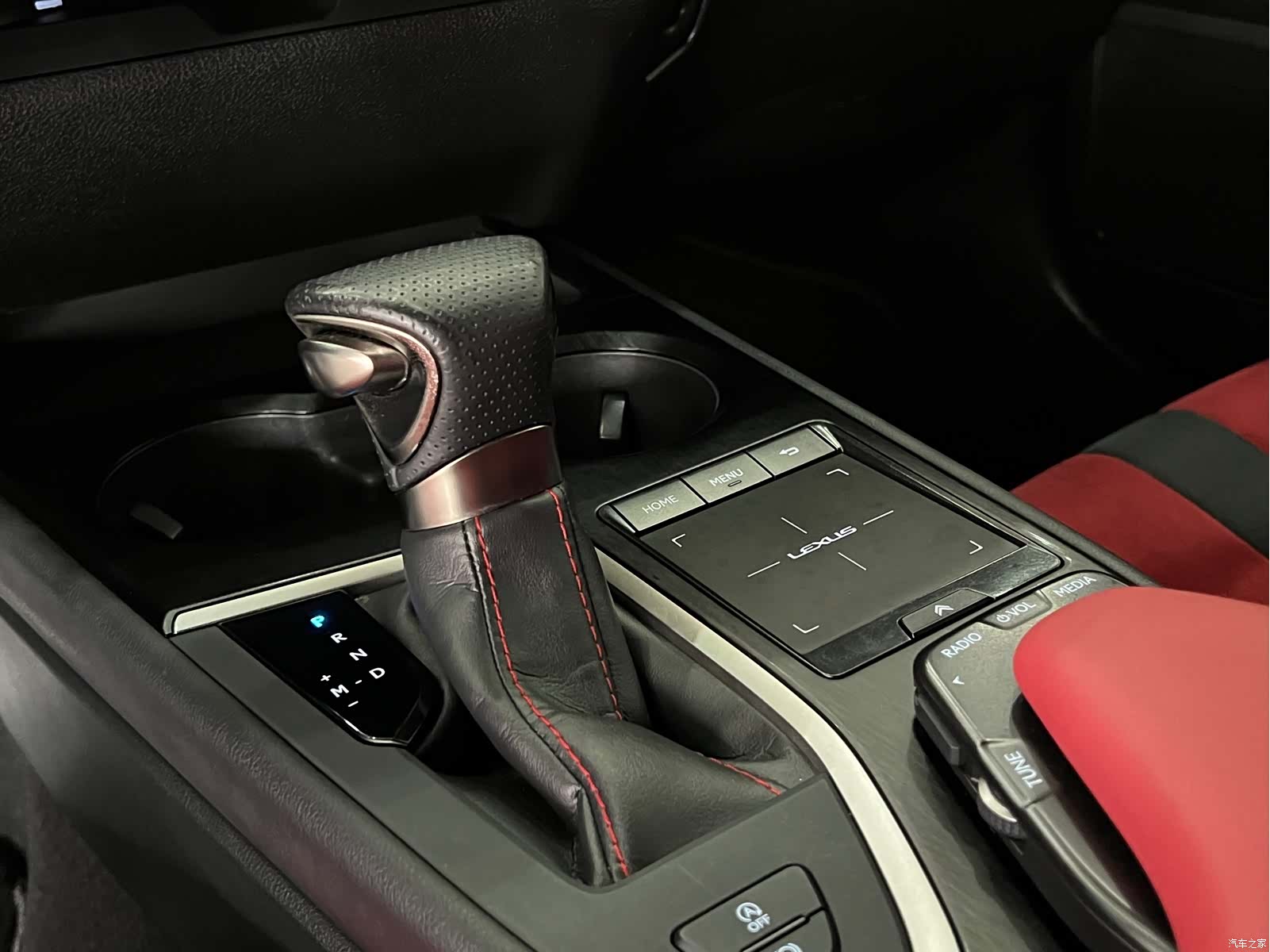 Lexus UX, 2019 12