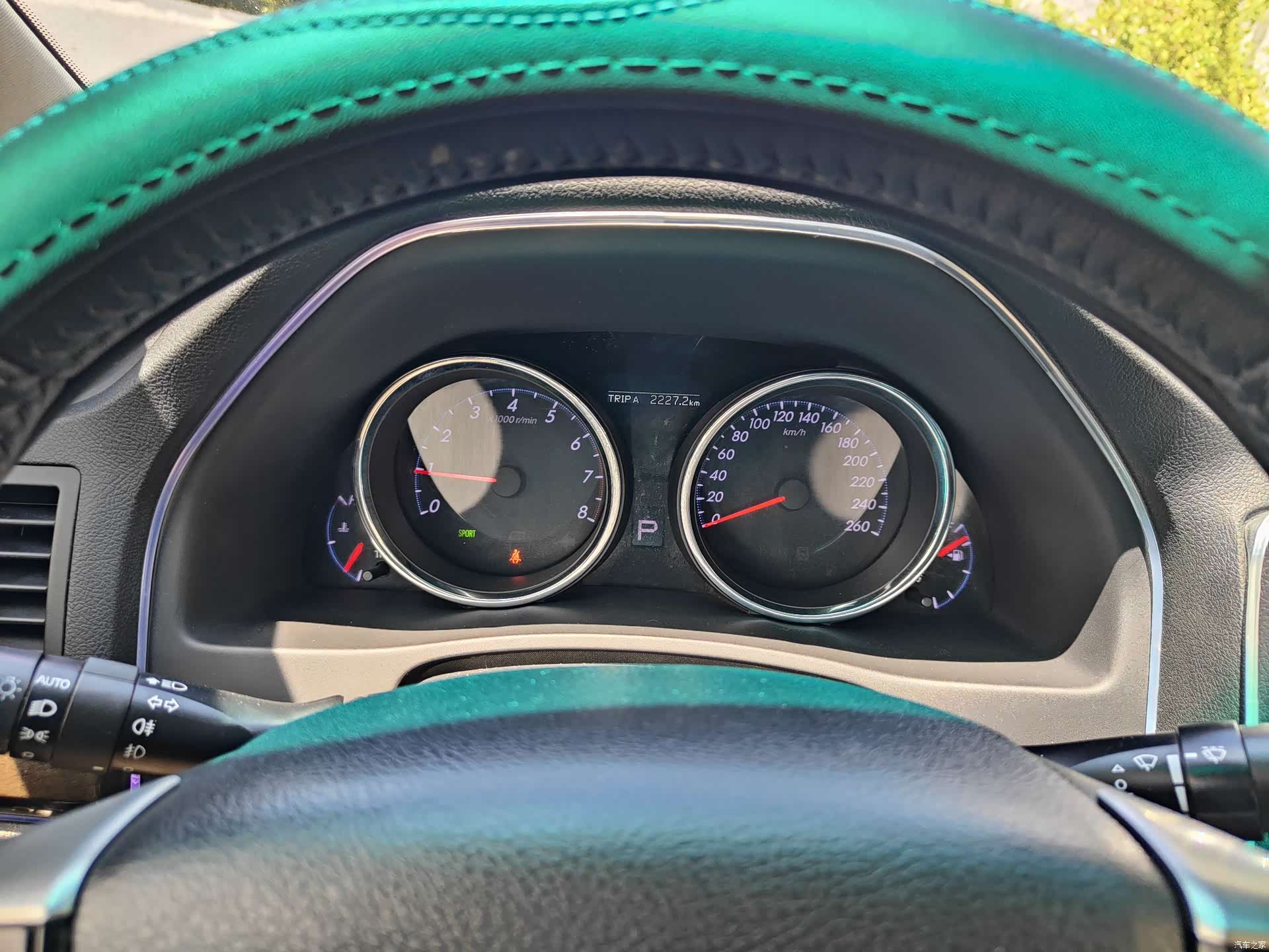 Toyota 2.5V, 2017 13