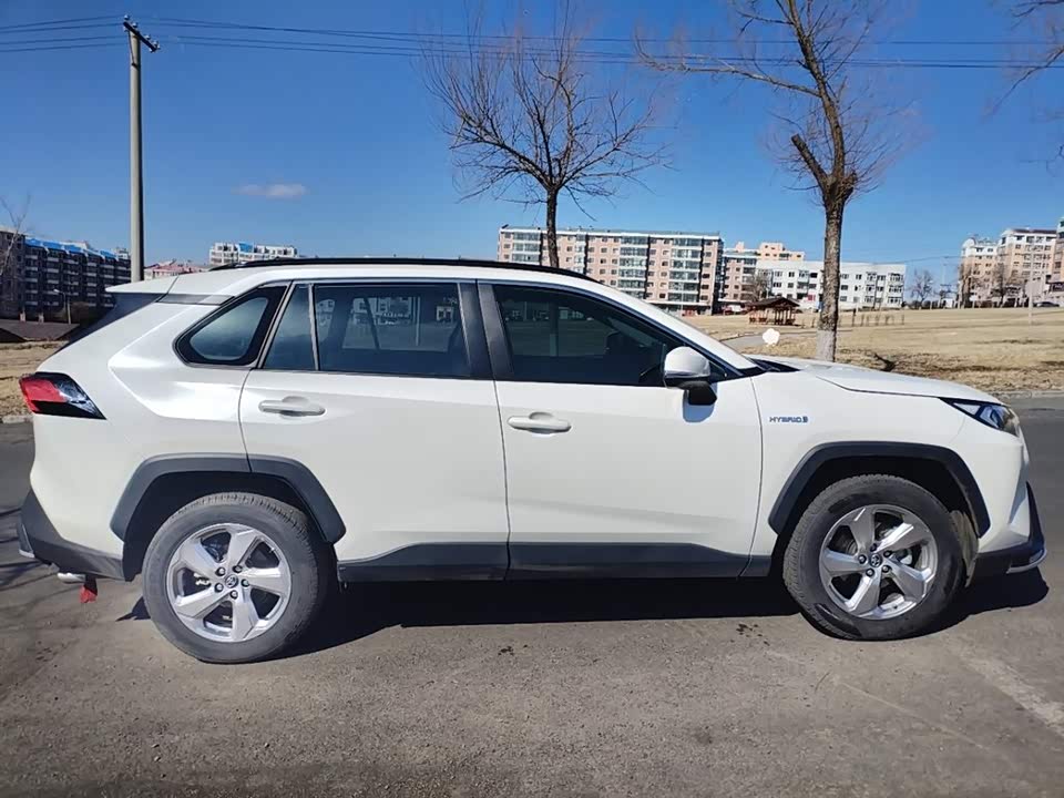 Toyota RAV4 Rongfang