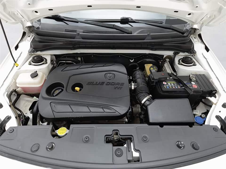 Changan Yuexiang V3