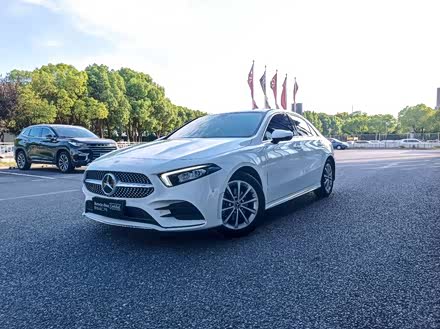 奔驰a级 2021款 a 200 l 运动轿车动感型