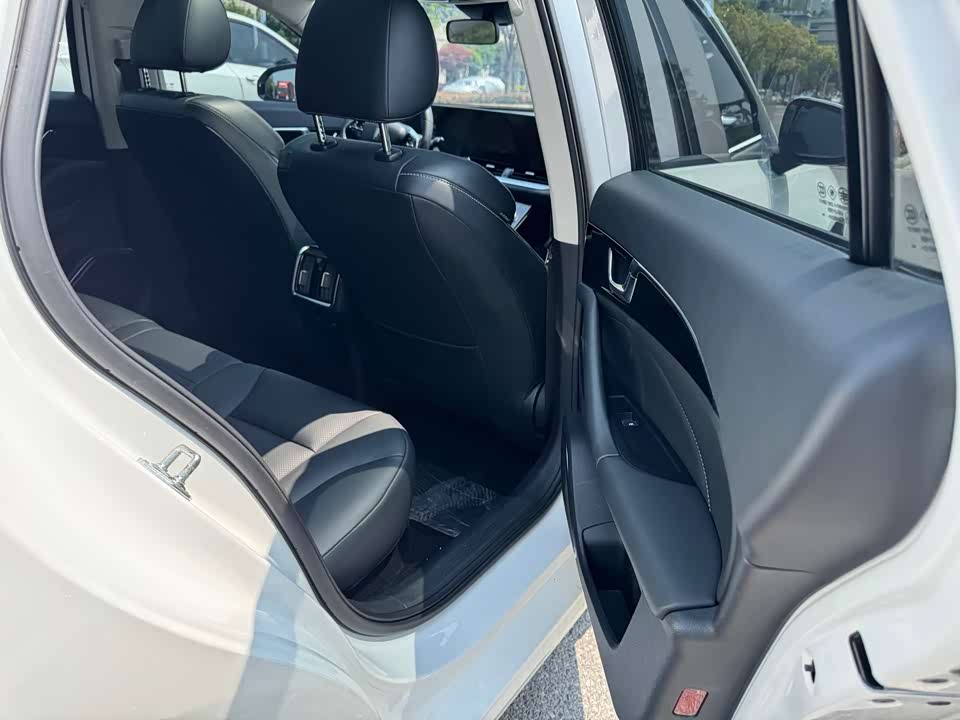 Besturn B70