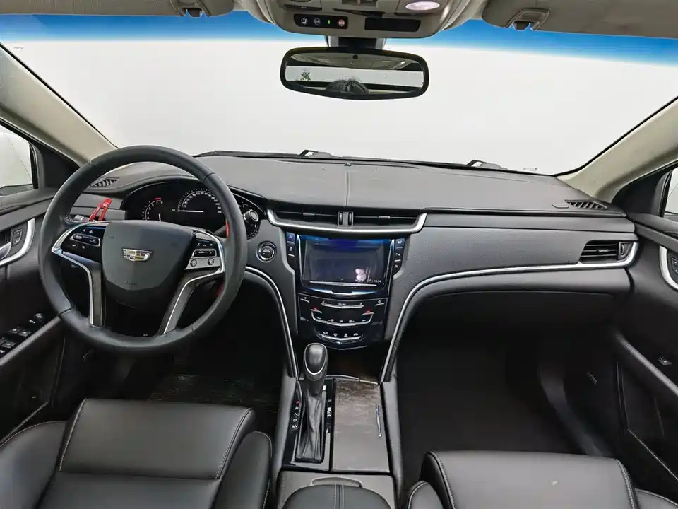 Cadillac XTS