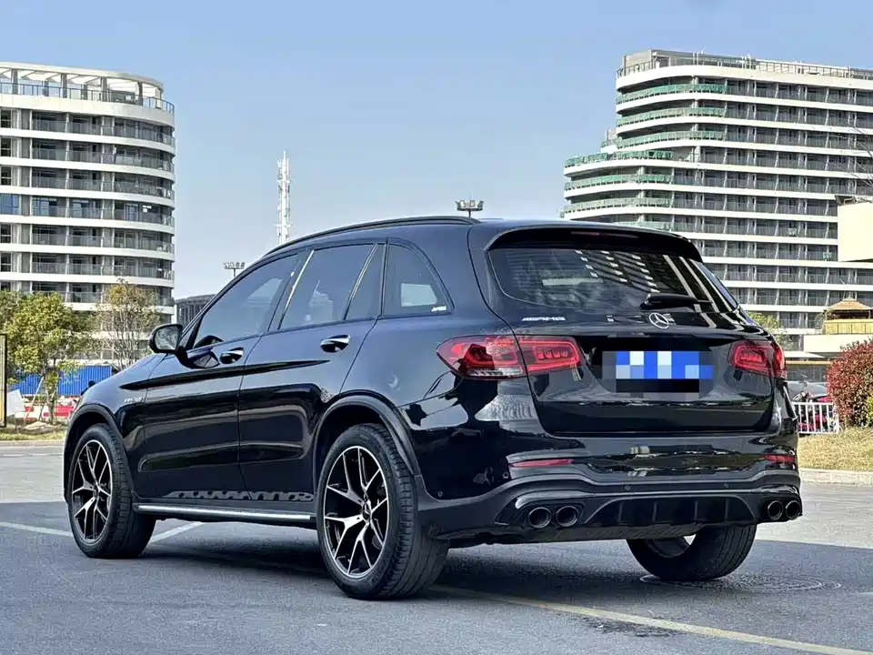 Mercedes-Benz GLC AMG