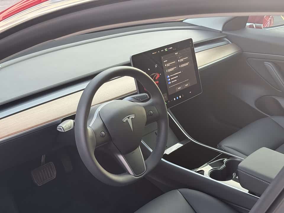 Tesla Model 3 Tesla Model 3