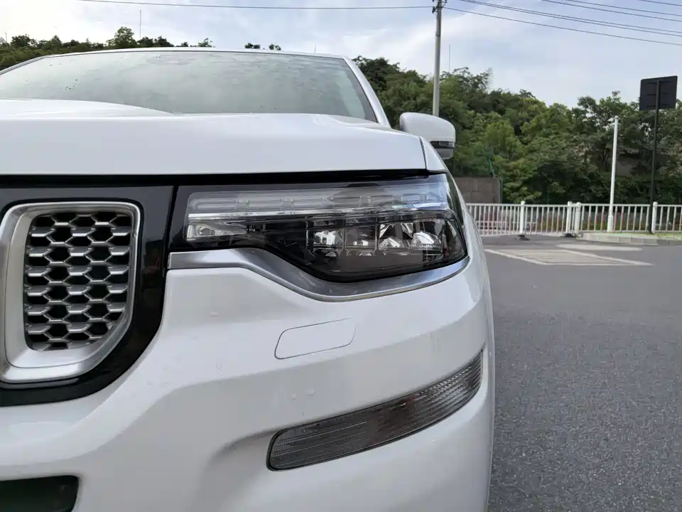 Jeep Grand Commander