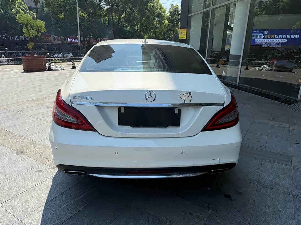 Mercedes-Benz CLS Mercedes-Benz CLS