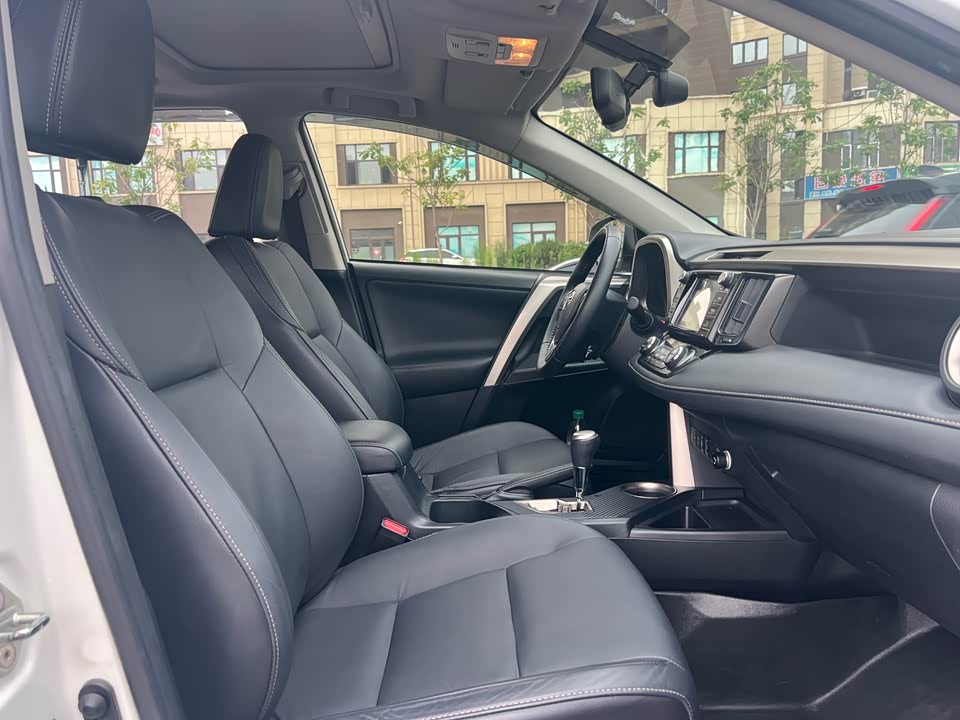 Toyota RAV4 Rongfang