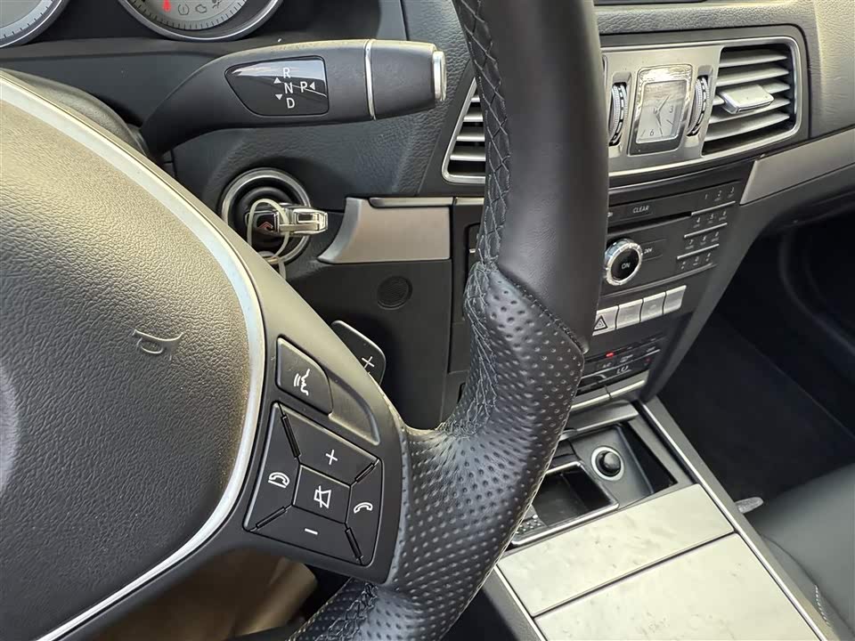 Mercedes-Benz E-class Mercedes-Benz E-class