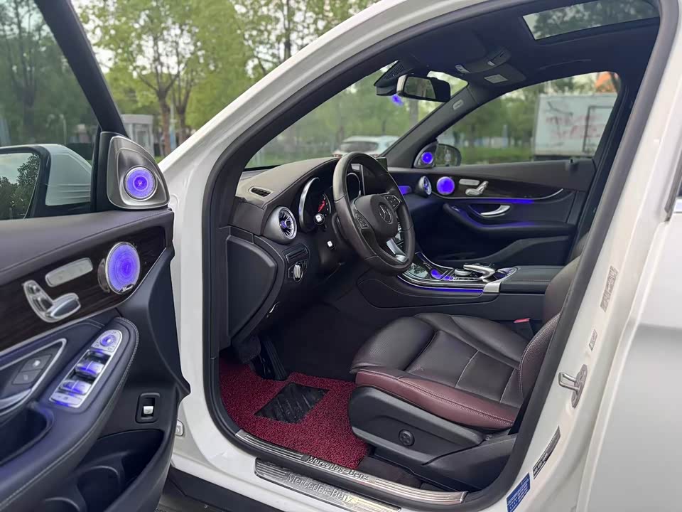 Mercedes-Benz GLC Mercedes-Benz GLC