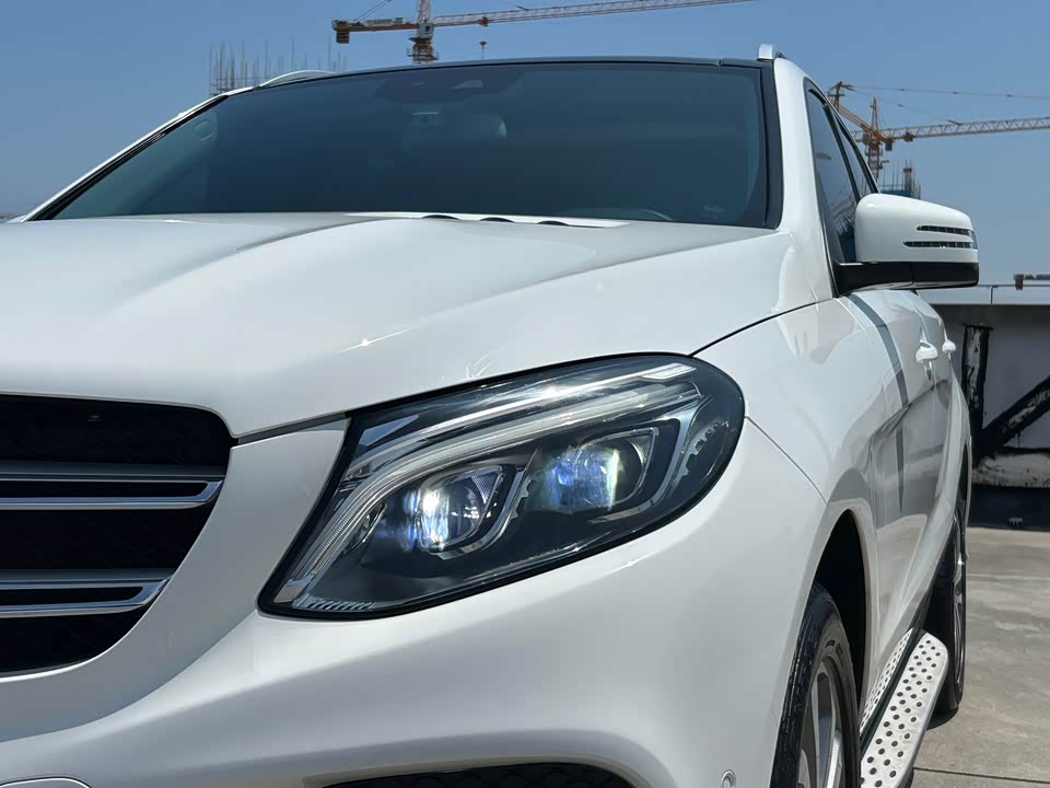 Mercedes-Benz GLE Mercedes-Benz GLE