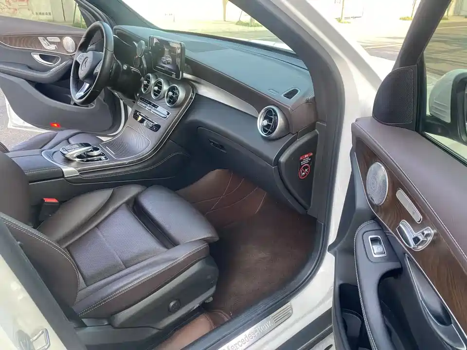 Mercedes-Benz GLC Mercedes-Benz GLC