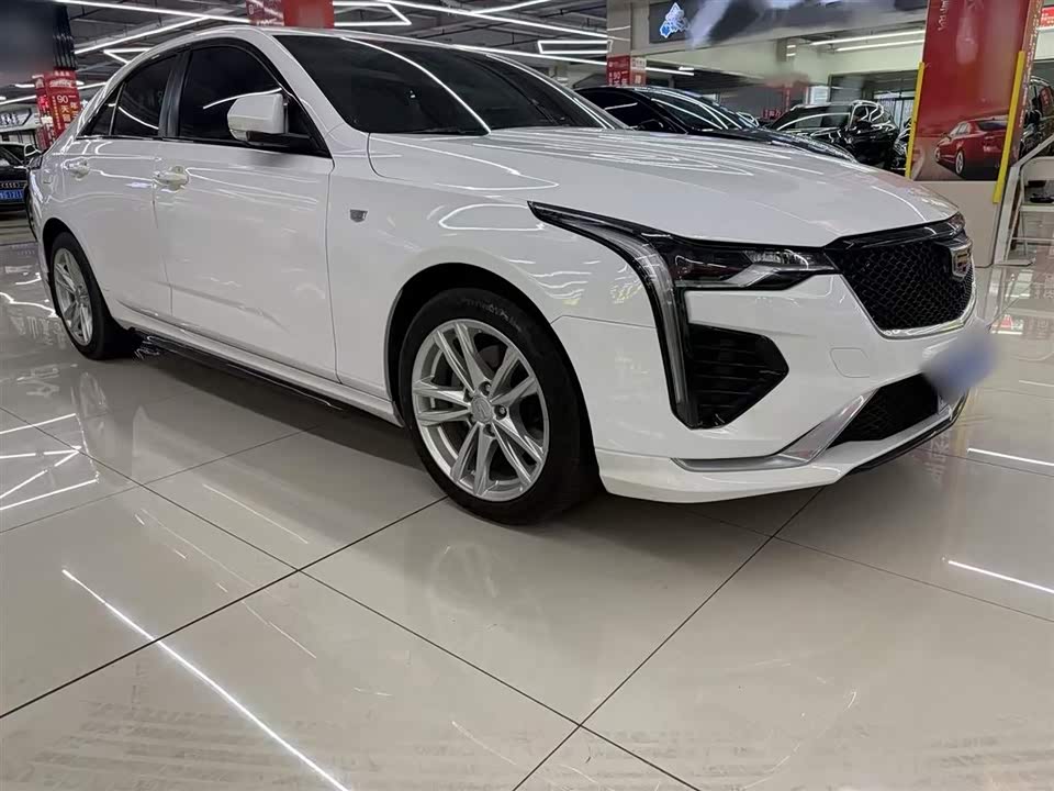 Cadillac CT4