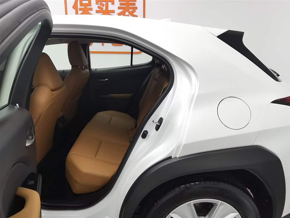 Lexus UX Lexus UX