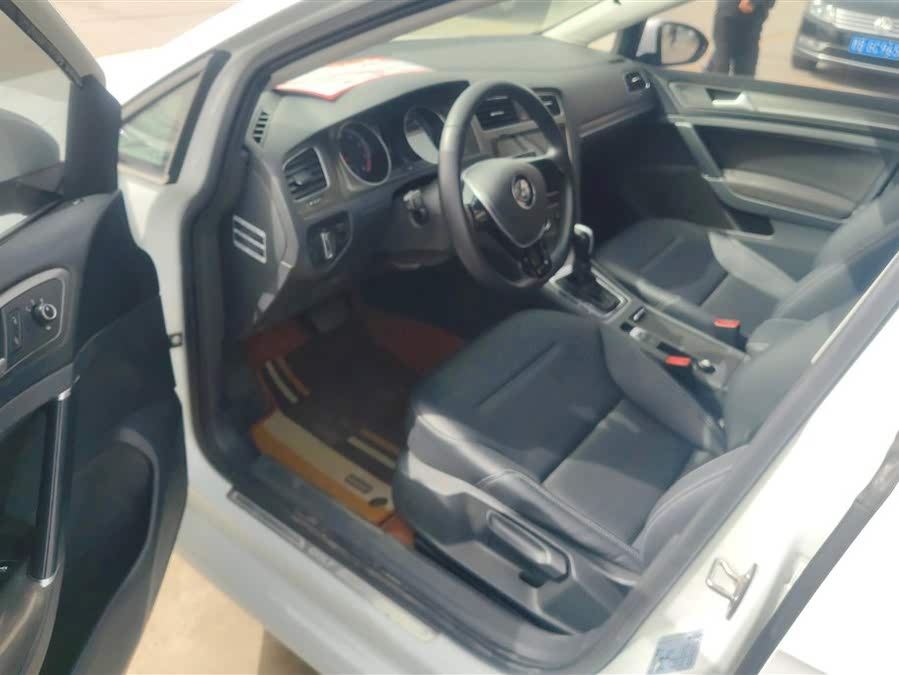 Volkswagen Golf Volkswagen Golf