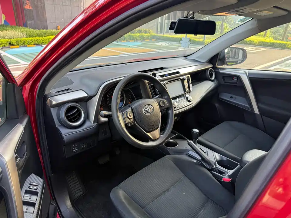 Toyota RAV4 Rongfang