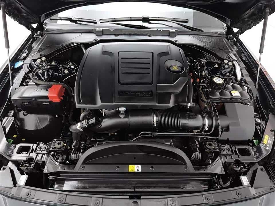 Jaguar XEL