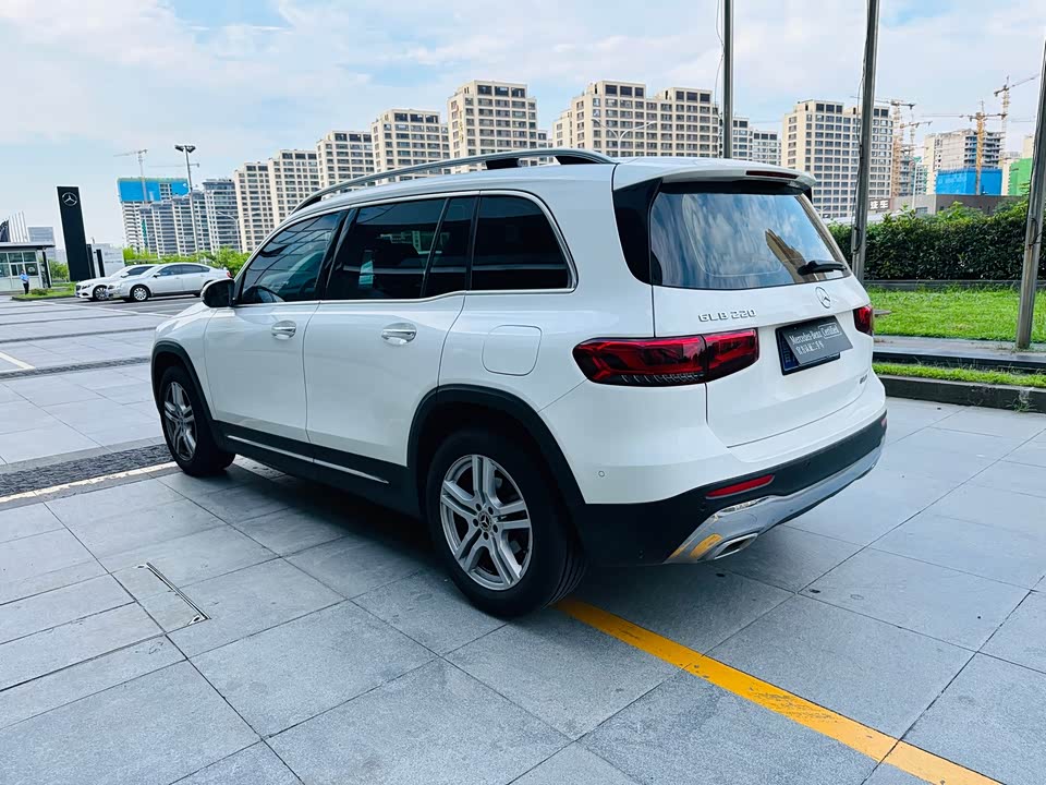 Mercedes-Benz GLB