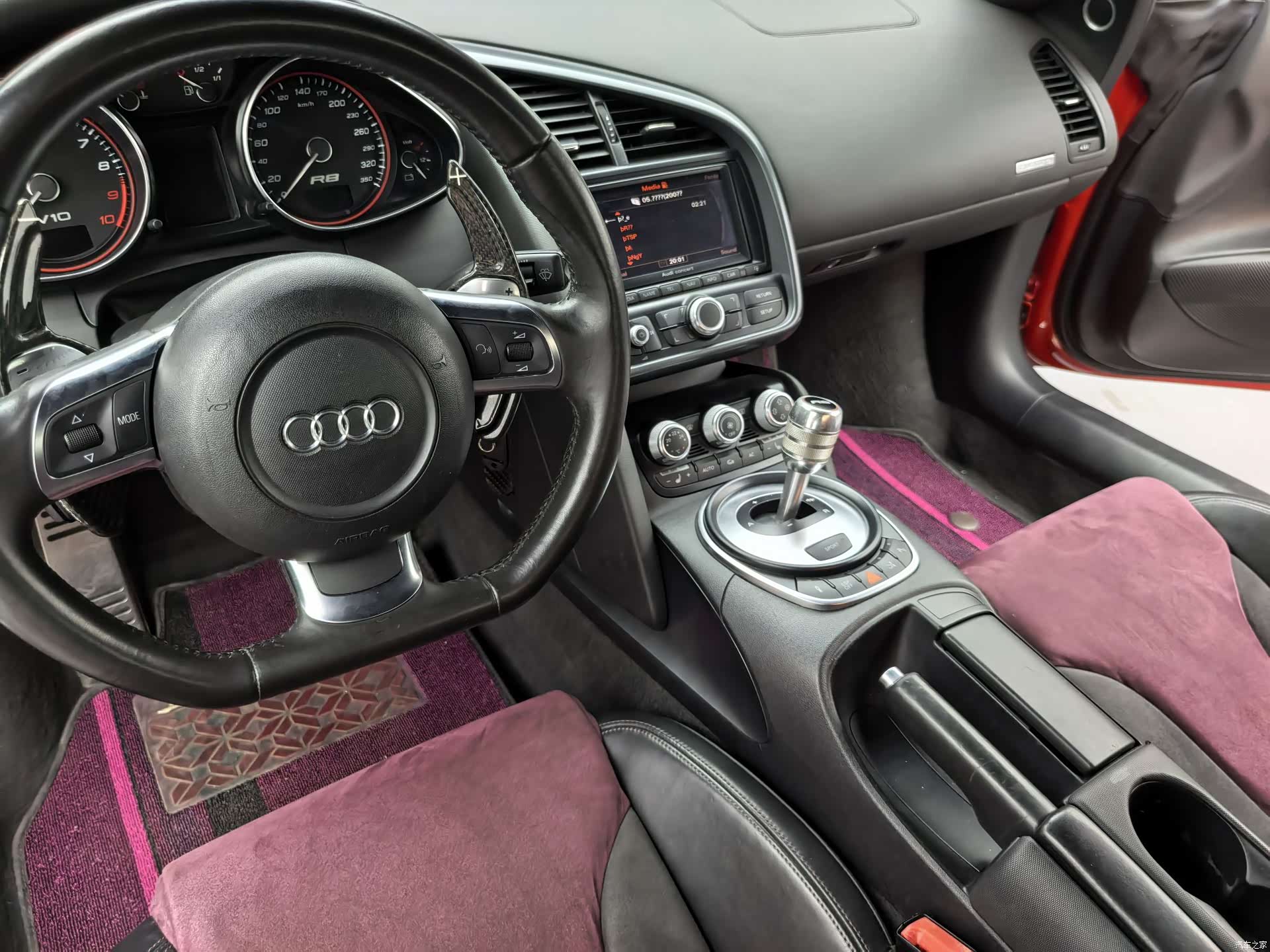 Audi TT, 2011 24