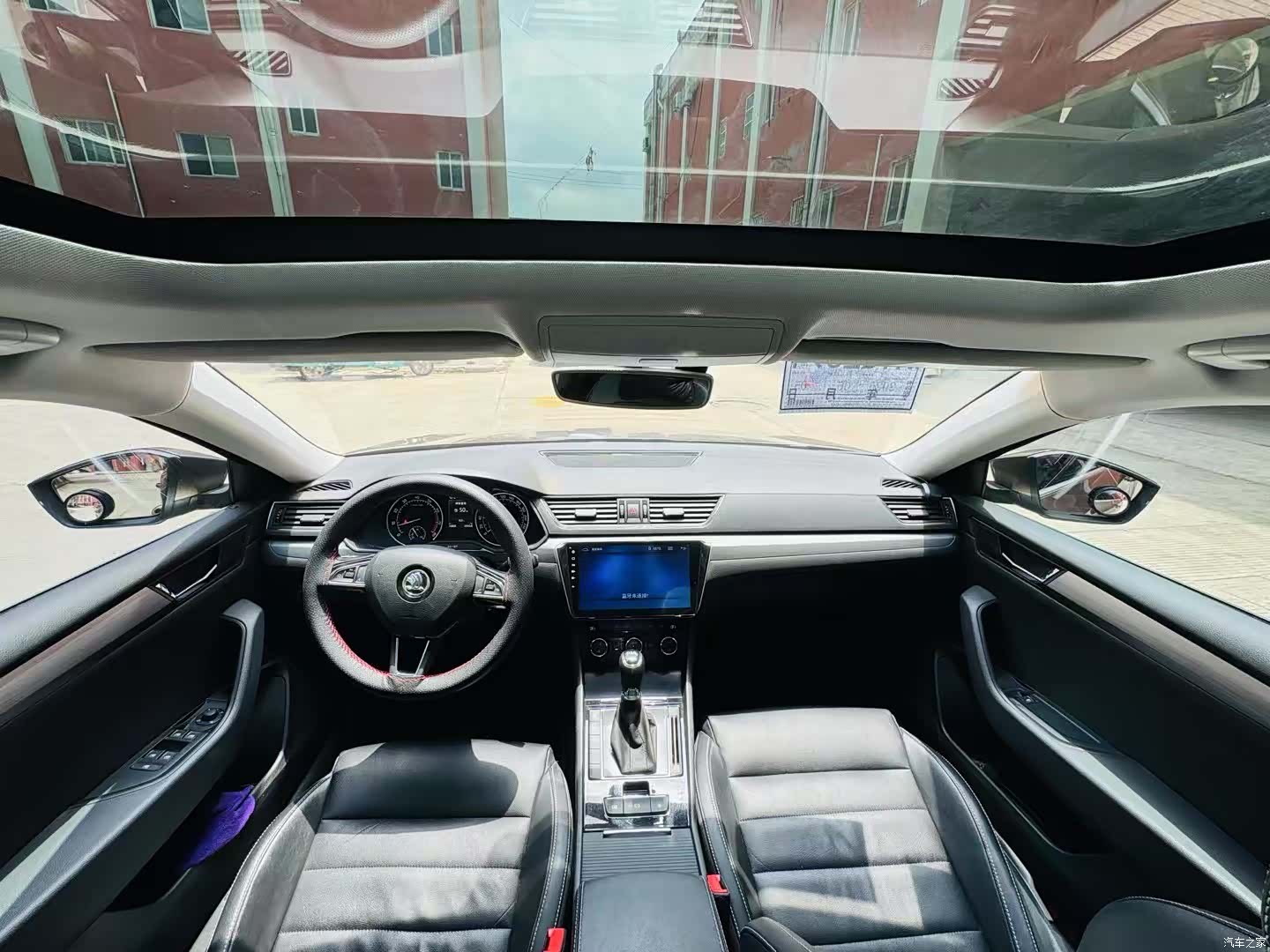 Skoda Superb, 2018 9