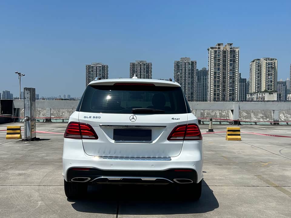 Mercedes-Benz GLE Mercedes-Benz GLE