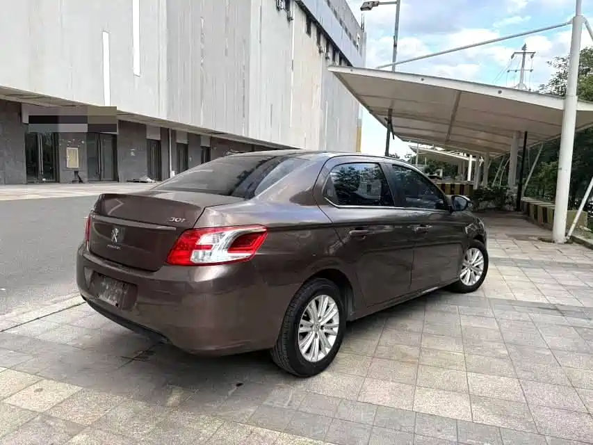 Peugeot 301