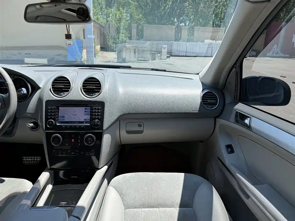 Mercedes-Benz M class