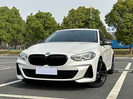 宝马1系 2021款 改款 125i m运动曜夜版