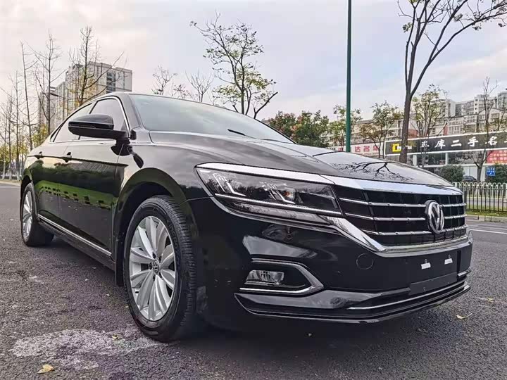 帕萨特 2020款 改款 330tsi 豪华版 国vi