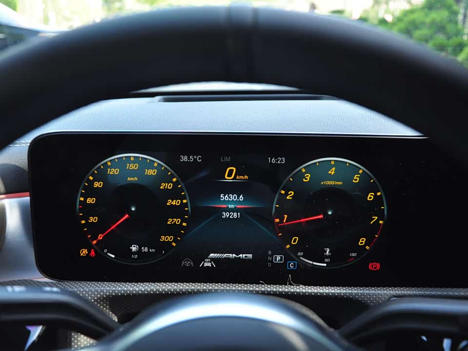 Mercedes-Benz CLA AMG