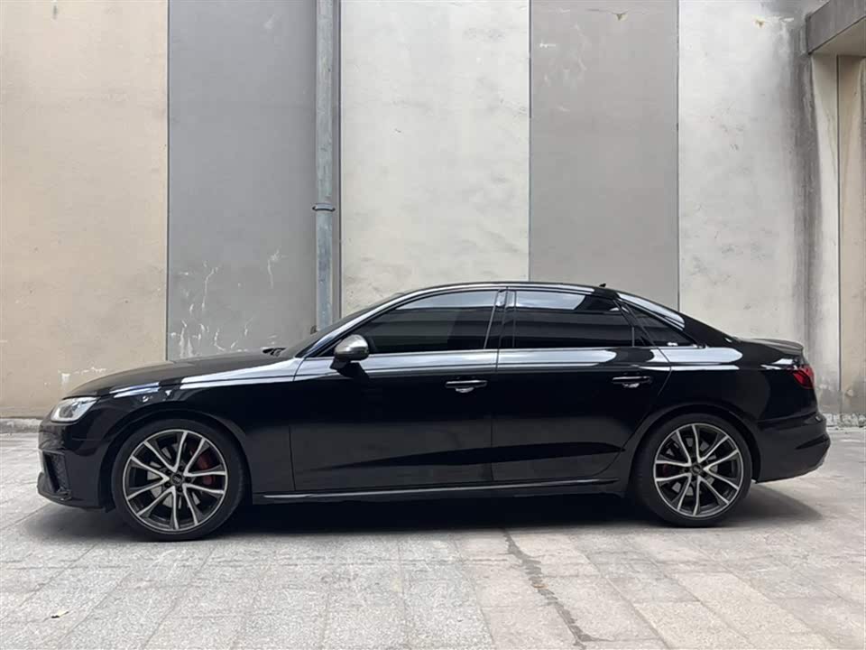 Audi S4 Audi S4