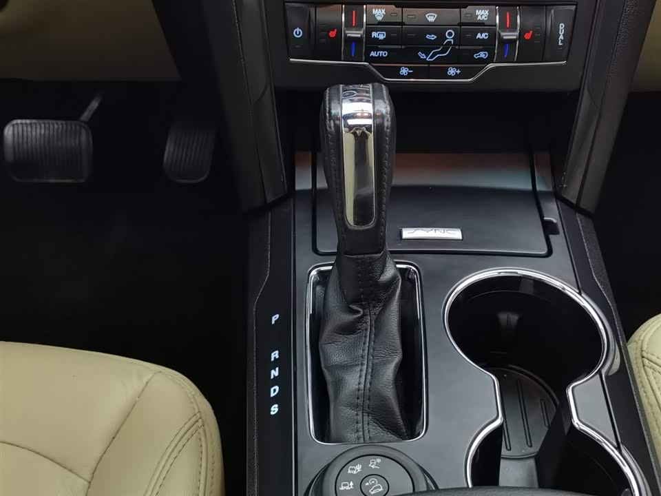 Ford Explorer Ford Explorer