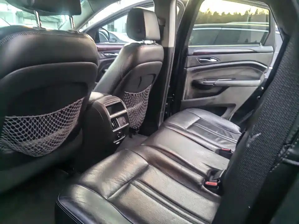 Cadillac SRX
