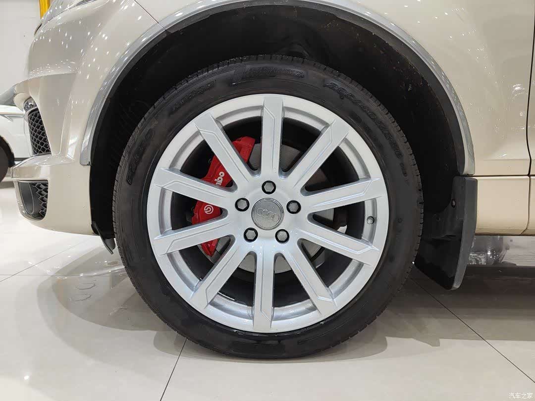 Audi Q7, 2012 8