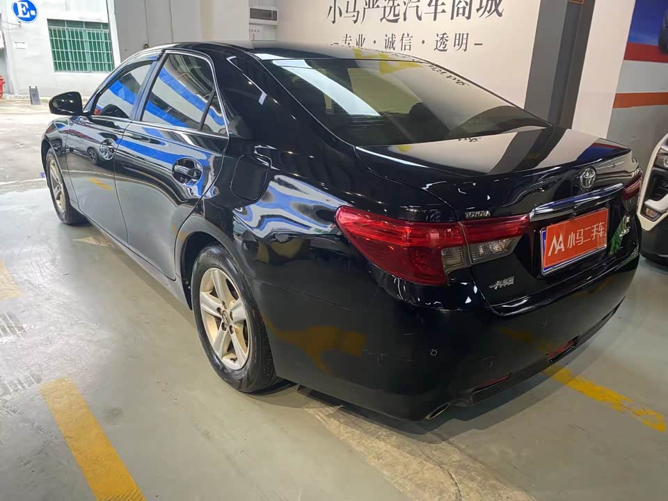 Toyota Reiz