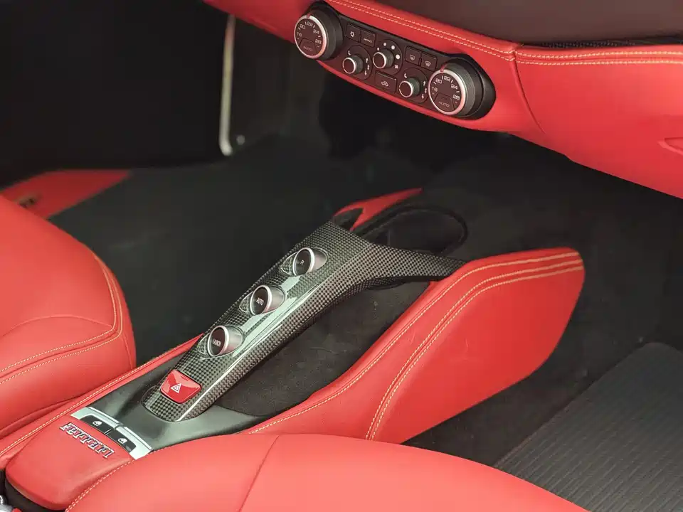 Ferrari 488