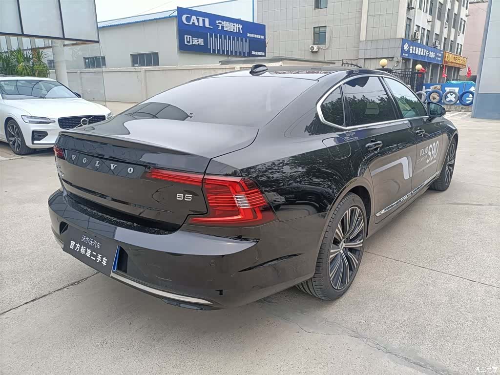 Volvo S90, 2024 3