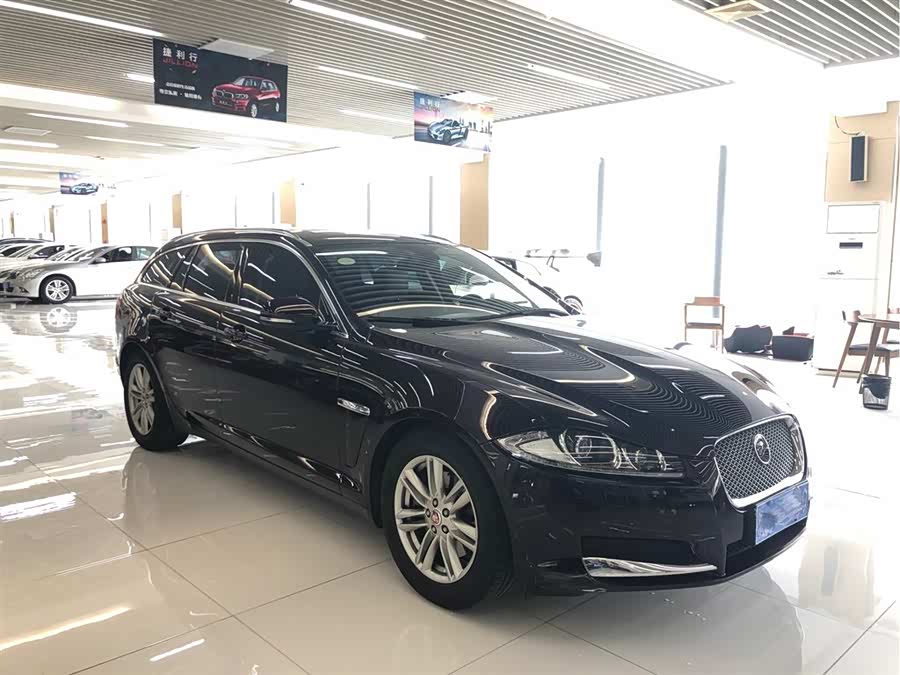 捷豹xf 2015款 xf 2.0t sportbrake 风华版