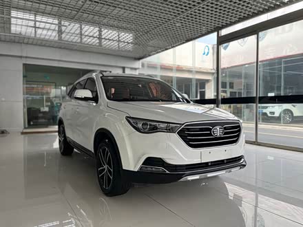 奔腾x40 2018款 网红版 1.6l 自动豪华型