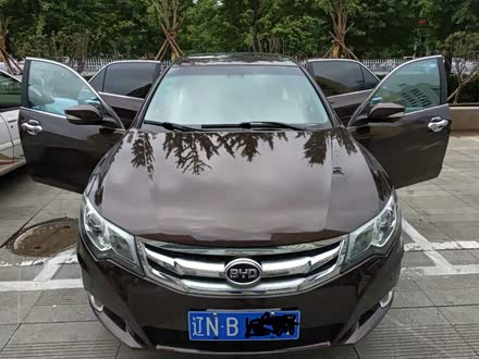 思锐2013款 1.5tid 自动尊享型