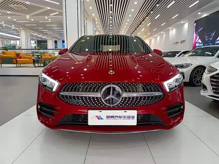 奔驰a级 2021款 a 200 l 运动轿车动感型