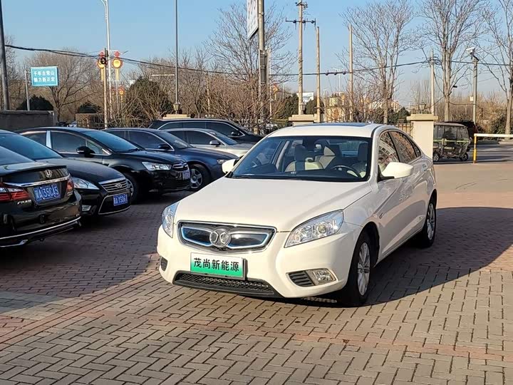 【石家庄】北汽新能源eu 2016款 eu260 乐享版_3.98万_二手车之家
