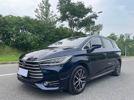 宋max 2017款 1.5t 自动智联精英型 7座