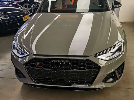 奥迪s4 2022款 s4 3.0tfsi