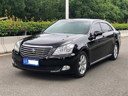 皇冠 2010款 4.3l royal saloon vip
