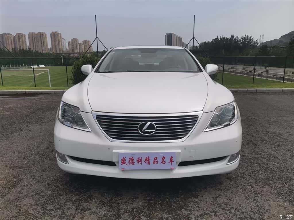 Lexus LS, 2007 1