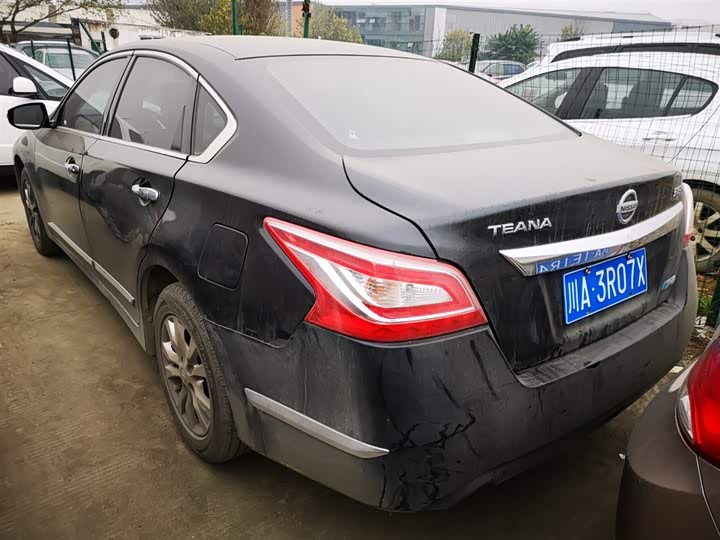 天籁2013款 2.0l xe时尚版