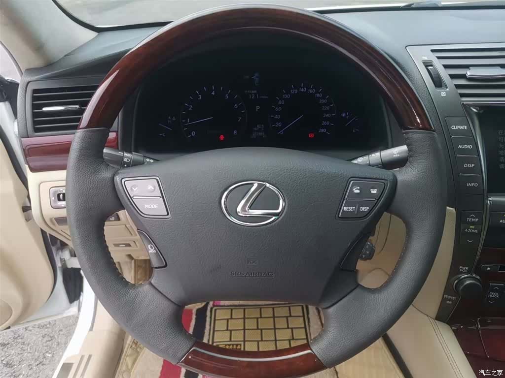 Lexus LS, 2007 8