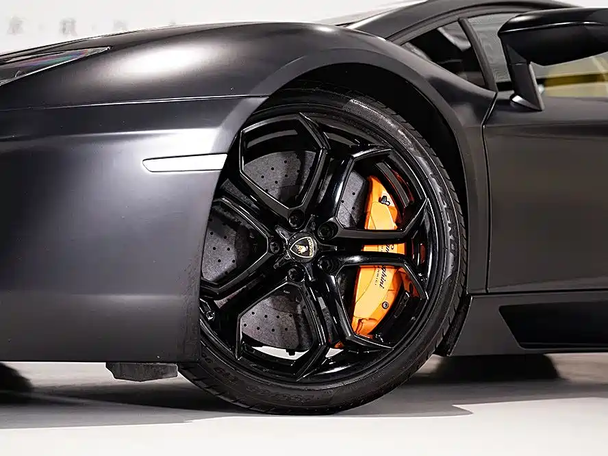 Lamborghini Aventador