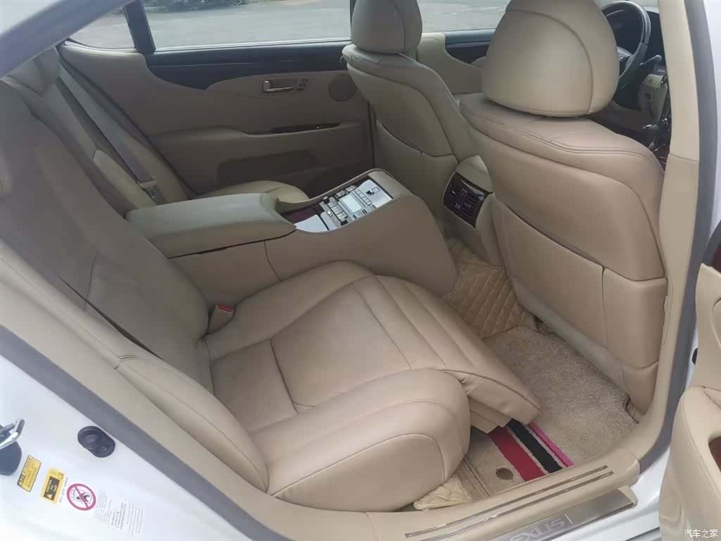 Lexus LS, 2007 7